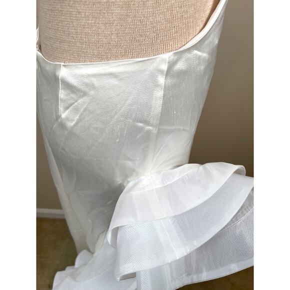 Retrofete Kaitlin Ruffle High Low Cutout White Maxi Dress Size Small - Picture 10 of 14